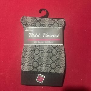 Wild flowers black and